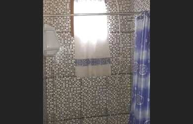 Imagem: A casa possui 1 Dormitório, 1 Banheiro e está localizado