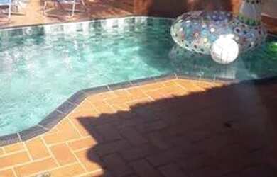 Imagem: Sobrado, 300m² de construção, riquíssimo em armários, Condomínio