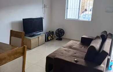 Imagem: A casa possui 2 Dormitórios, 3 Banheiros, 2 Vagas na garagem