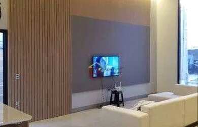 Imagem: A casa em condomínio possui 3 Dormitórios, 3 Banheiros, 4