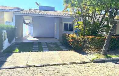 Imagem: A casa possui 3 Dormitórios, 3 Banheiros, 2 Vagas na garagem