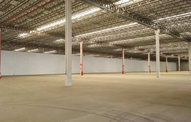 Imagem 2: Galpão/Depósito/Armazém para aluguel possui 4104 metros quadrados