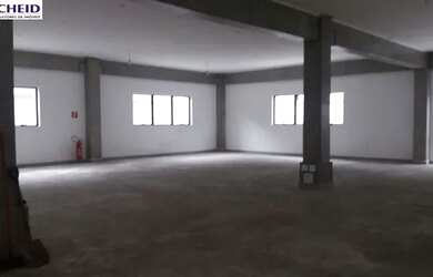 Imagem: O depósito possui 1.100m² de Área e está localizado em