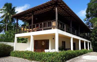 Imagem: A casa possui 5 Dormitórios, 5 Banheiros, 5 Vagas na garagem