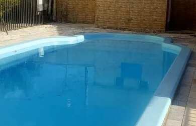 Imagem: O apartamento possui 3 Dormitórios, 1 Banheiro, 1 Vaga na garagem