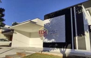 Imagem: A casa em condomínio possui 3 Dormitórios, 4 Banheiros, 4