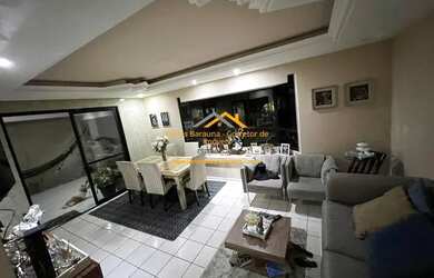 Imagem: A casa em condomínio possui 5 Dormitórios, 5 Banheiros, 3