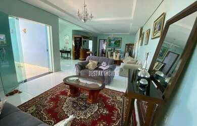 Imagem: A casa possui 5 Dormitórios, 5 Banheiros, 5 Vagas na garagem