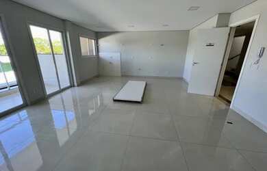 Imagem: O apartamento possui 2 Dormitórios, 2 Banheiros, 2 Vagas na