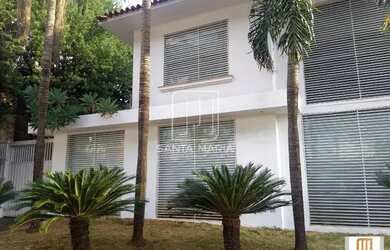 Imagem: O depósito possui 5 Vagas na garagem, 400m² de Área e está