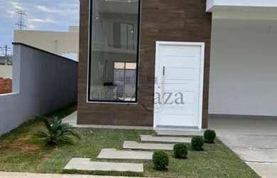 Imagem: A casa em condomínio possui 3 Dormitórios, 2 Banheiros, 4