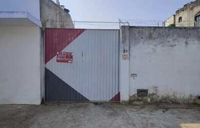 Imagem: A casa possui 1 Dormitório, 1 Banheiro, 80m² de Área e está