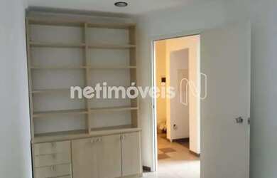 Imagem: O depósito possui 1 Vaga na garagem, 36m² de Área e está