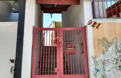 Imagem: A casa possui 3 Dormitórios, 1 Banheiro, 4 Vagas na garagem