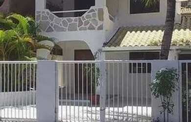 Imagem: A casa em condomínio possui 4 Dormitórios, 3 Banheiros, 2