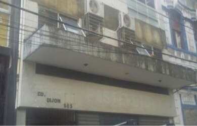 Imagem: A kitnet possui 1 Dormitório e 1 Banheiro e está localizado