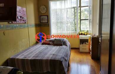 Imagem 9: Alto com vista árvores e comunidade