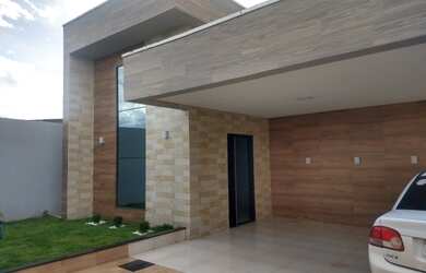 Imagem: A casa em condomínio possui 3 Dormitórios, 3 Banheiros, 3