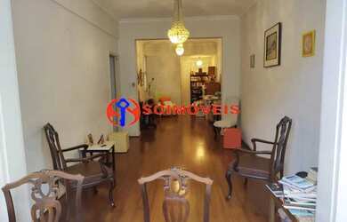 Imagem 8: Alto com vista árvores e comunidade