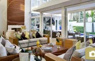 Imagem: A casa em condomínio possui 4 Dormitórios, 5 Banheiros, 5