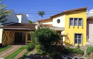 Imagem: A casa em condomínio possui 3 Dormitórios, 3 Banheiros, 4