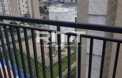 Imagem: O apartamento possui 2 Dormitórios, 1 Banheiro, 1 Vaga na garagem