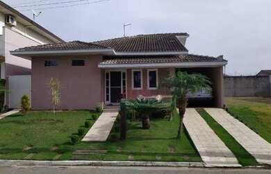 Imagem: A casa em condomínio possui 3 Dormitórios, 3 Banheiros, 2