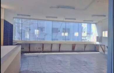 Imagem: O depósito possui 550m² de Área e está localizado em Santo