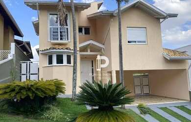 Imagem: A casa em condomínio possui 3 Dormitórios, 5 Banheiros, 4