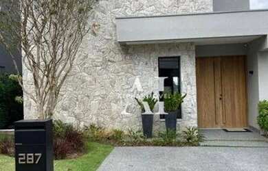 Imagem: A casa em condomínio possui 4 Dormitórios, 5 Banheiros, 5