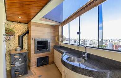 Imagem: O apartamento na cobertura possui 4 Dormitórios, 5 Banheiros