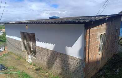 Imagem: A casa possui 2 Dormitórios, 1 Banheiro e está localizado