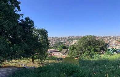 Imagem: O terreno possui 250m² de Área e está localizado em Frei