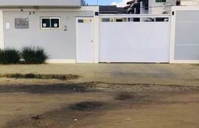 Imagem: A casa em condomínio possui 2 Dormitórios, 3 Banheiros e 1