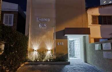 Imagem: O depósito possui 2 Vagas na garagem, 14m² de Área e está