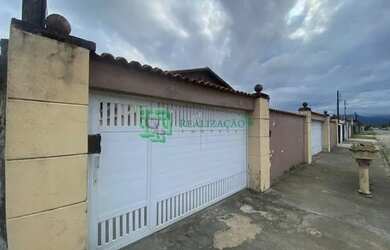 Imagem: A casa possui 2 Dormitórios, 1 Banheiro, 1 Vaga na garagem