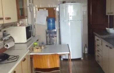 Imagem 4: otimo apto 3 dor 1 ste 2 vgs repleto em armarios 130m2 area util