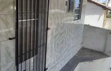 Imagem: A casa possui 2 Dormitórios, 1 Banheiro e está localizado