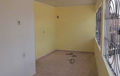 Imagem: A casa possui 2 Dormitórios, 1 Banheiro, 100m² de Área e