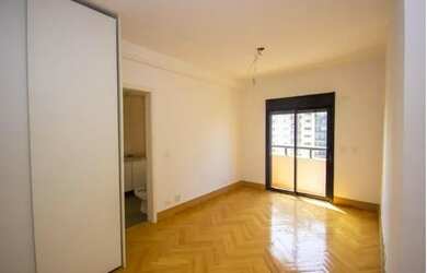 Imagem: O apartamento possui 3 Dormitórios, 5 Banheiros, 4 Vagas na