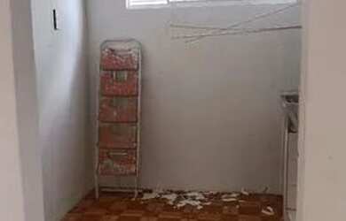 Imagem: O apartamento possui 2 Dormitórios, 1 Banheiro e está localizado