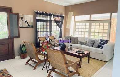 Imagem: A casa em condomínio possui 3 Dormitórios, 3 Banheiros, 2