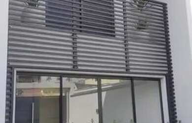 Imagem: A casa em condomínio possui 2 Dormitórios, 3 Banheiros, 2