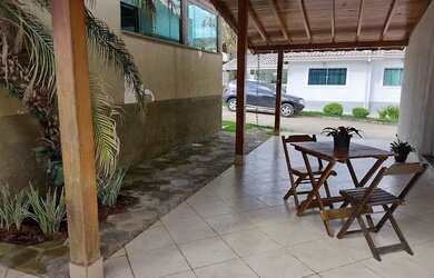 Imagem: A casa em condomínio possui 2 Dormitórios, 1 Banheiro, 2 Vagas