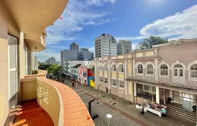 Imagem: O apartamento possui 3 Dormitórios, 1 Banheiro, 95m² de Área