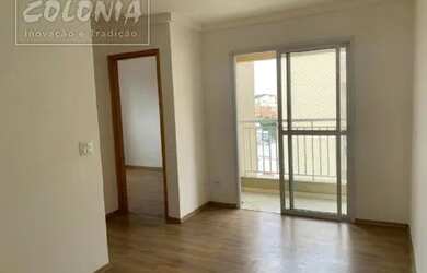 Imagem: O apartamento possui 2 Dormitórios, 1 Banheiro, 1 Vaga na garagem