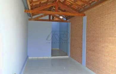 Imagem: A casa possui 2 Dormitórios, 1 Banheiro, 1 Vaga na garagem