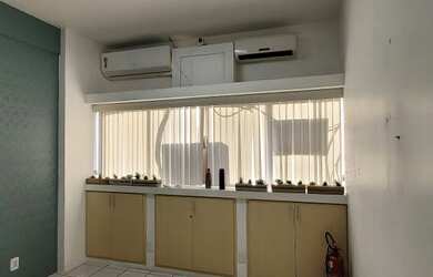 Imagem: O depósito possui 38m² de Área e está localizado em Centro