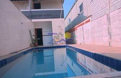 Imagem: A casa possui 3 Dormitórios, 4 Vagas na garagem e está localizado