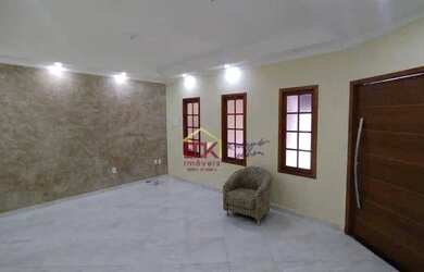 Imagem: A casa possui 3 Dormitórios, 3 Banheiros, 3 Vagas na garagem